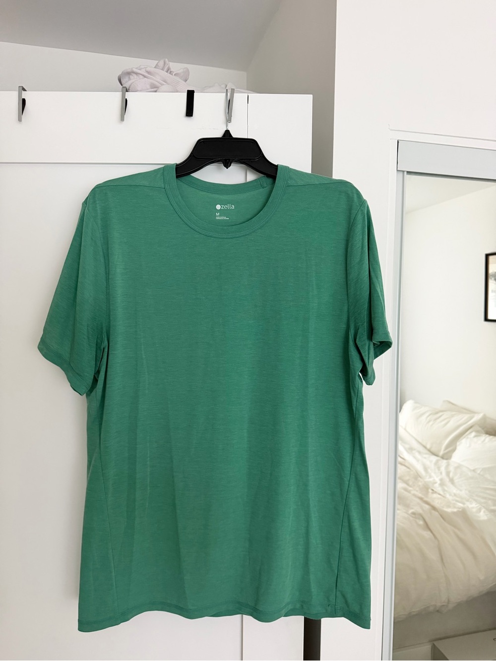 Zella Men's Short Sleeve Crew Tee in Emerald Green